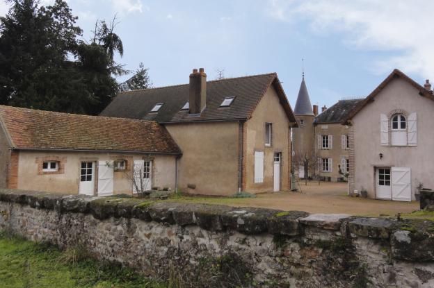 Vue depuis le sud ouest sur les deux communs