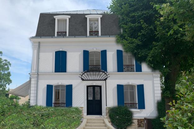 Nouvelle séquence d'entrée côté jardin et recréation des modénatures de façade