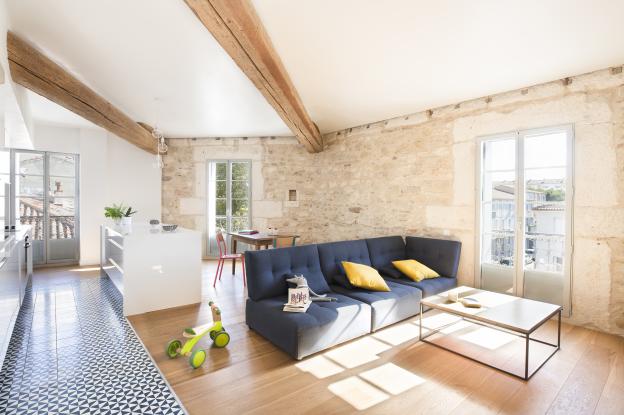 KOMBO Architectes (photographe: Camille Sonally)