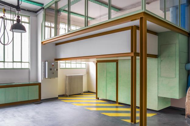 VUE DE LA MEZZANINE