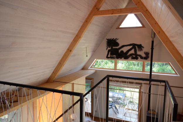 Petite maison sous un grand toit