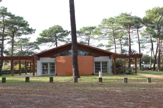 facade_entree_pano.jpg