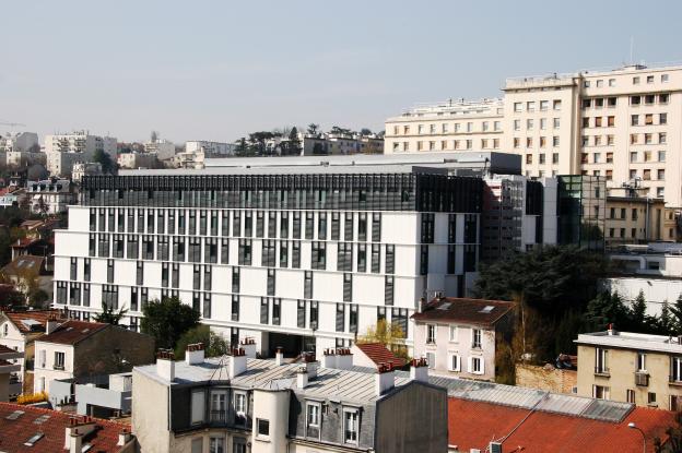 hf10-photo_mairie_-a_mettre_en_nb_bd.jpg