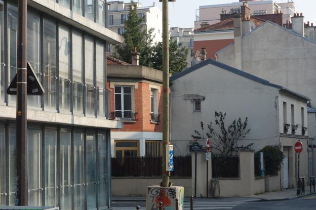 Création d'une verrière atelier sur jardin.