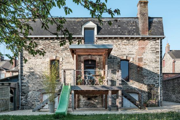 01-jd-architecture-janze-bretagne-rennes-extension-terrasse-bois-jardin-ecologiq