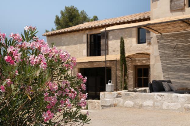 Rénovation d'une ancienne ferme en mas - Façade sud 01 