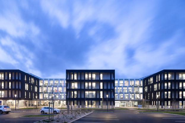 2002-bureaux_naonys-topos_architectes-st-herblain-f.dantart-non_libre_de_droits-