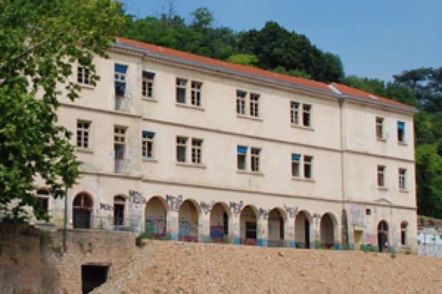 Le bâtiment désaffecté avant travaux