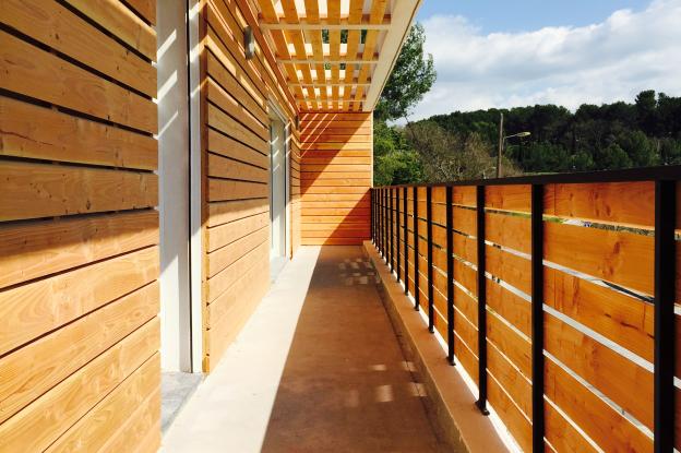 Comité feux de forêt d'Eguilles, balcon ombragé, Cédric Barle architecte