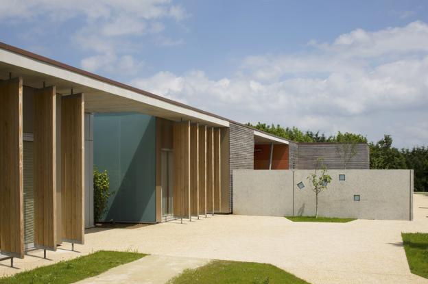 1_cid_d43ffb79-320f-4246-bce8-1ec7dc1801a4home_stephanechalmeau.jpg
