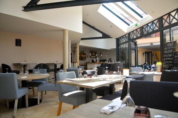 Restaurant sur la commune de Thoiry 