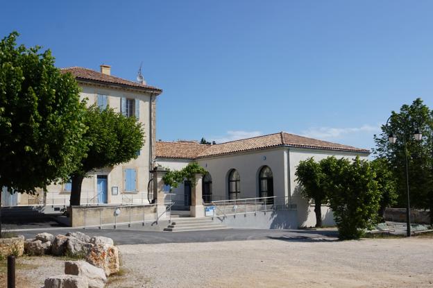 Extension d’une salle des Fêtes et réaménagement de la Mairie et d’un logement