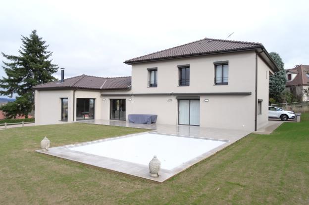 Vue extérieure piscine