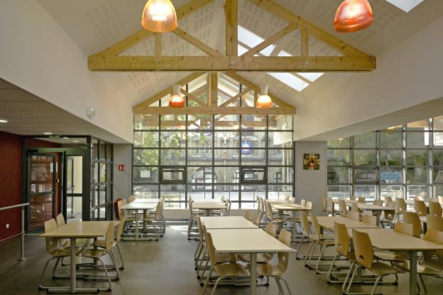 Restaurant scolaire - intérieur