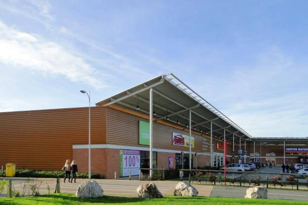 Les cellules commerciales et la galerie extérieure