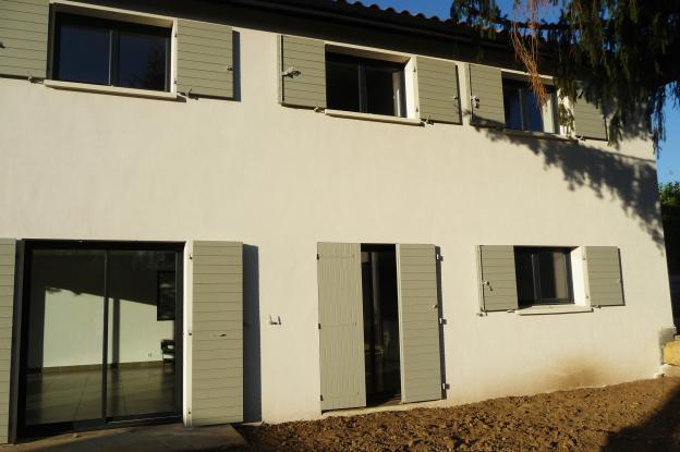 Vue sur façade.