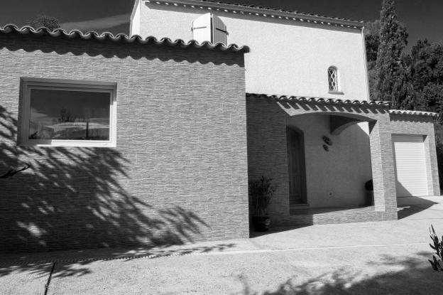extension en pierre