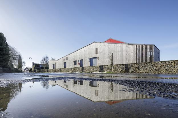 Salle communale de PLEGUIEN, vue extérieure, photographie Frédéric BARON