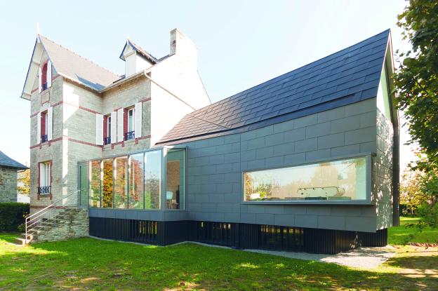 feld_saint_cast_facade_rue_fenetre.jpg