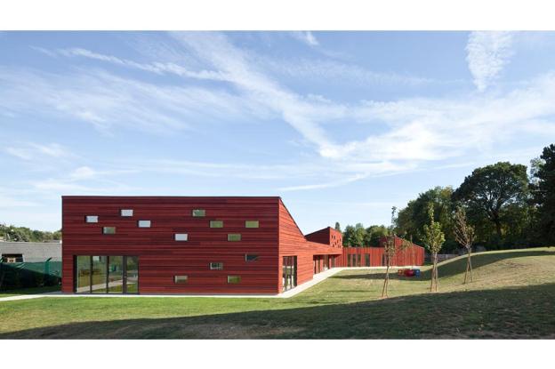 01_terreneuve-architectes-architecture-bois-centre-loisirs-magnanville.jpg