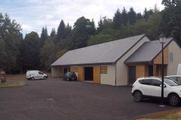 Grange de stationnements techniques - Parc Régional Naturel des Volcans d'Auverg