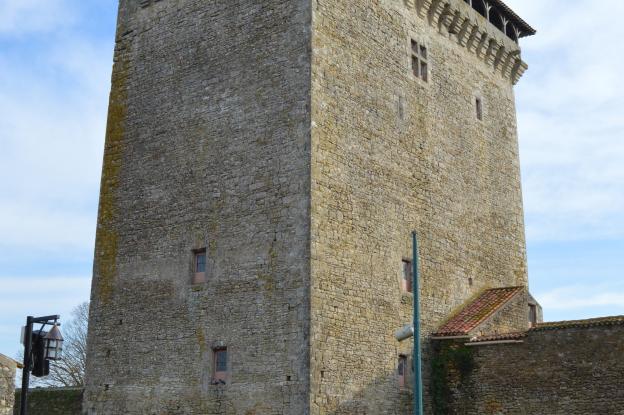 Le Donjon