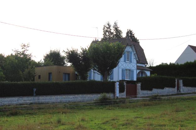 01_vue_depuis_la_rue.jpg