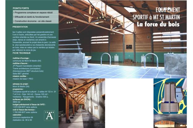 2 SALLES DE SPORTS ET UNE TRIBUNE DANS UN PARC