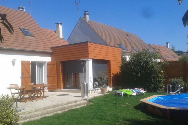 Vue de l’extension depuis le jardin