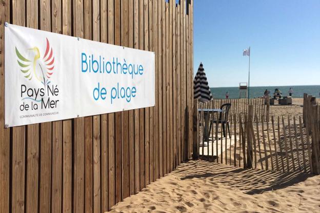 Bibliothèque éphémère - vue sur mer