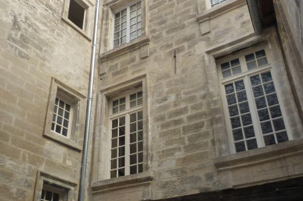 Façades intérieures cour avant - après travaux