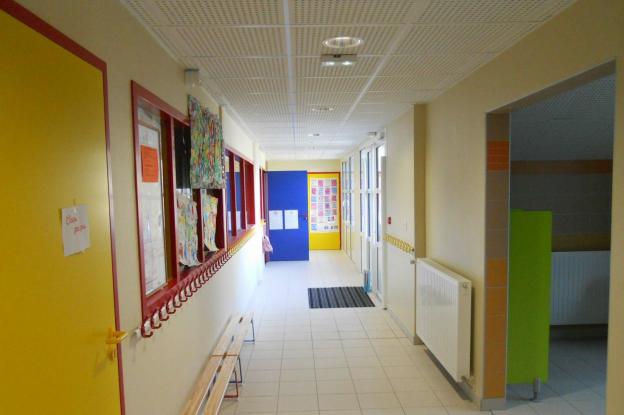 st_sulpice_ecole_interieur.jpg