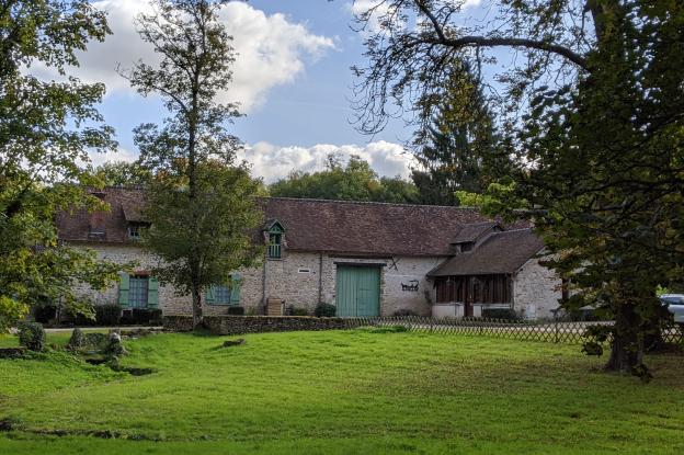 BATIMENT FERME
