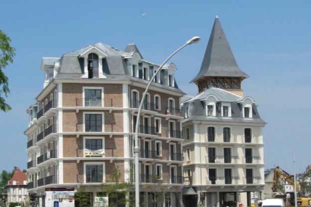 LOT C - vue depuis la gare de Deauville