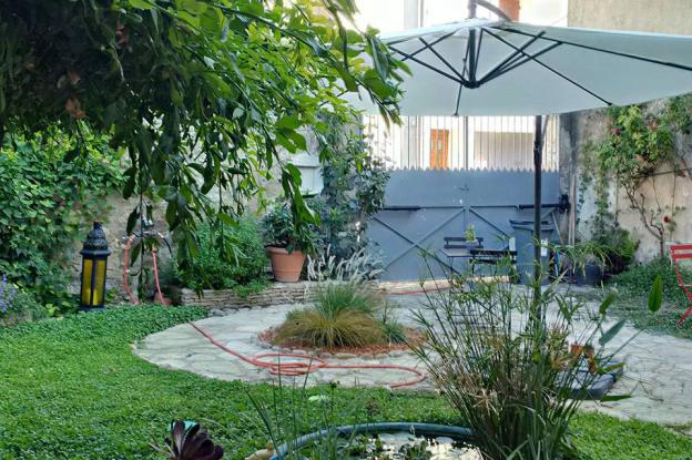 Rénovation d'une maison de village située dans le périmètre de protection du châ