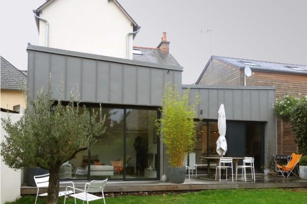 extension-zinc-briandrenaultarchitectes_01_bd.jpg