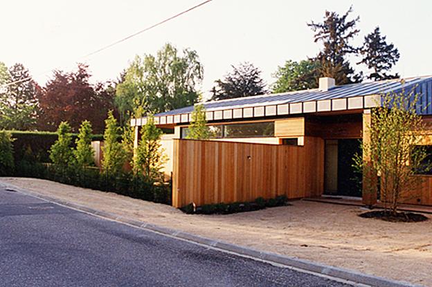 1_facade_sur_rue.jpg