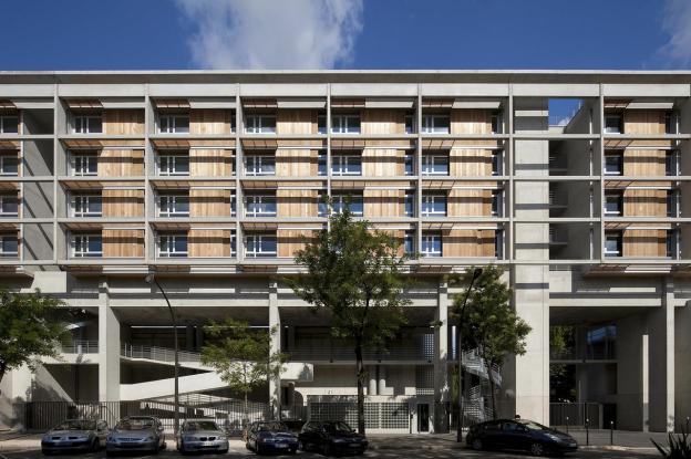 00-vue_frontale_depuis_la_rue_bruneseau.jpg