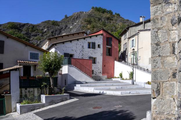 Logements : Livraison septembre 2019 Coût : 220 000 € TTC Surface : 110 m2 (phot