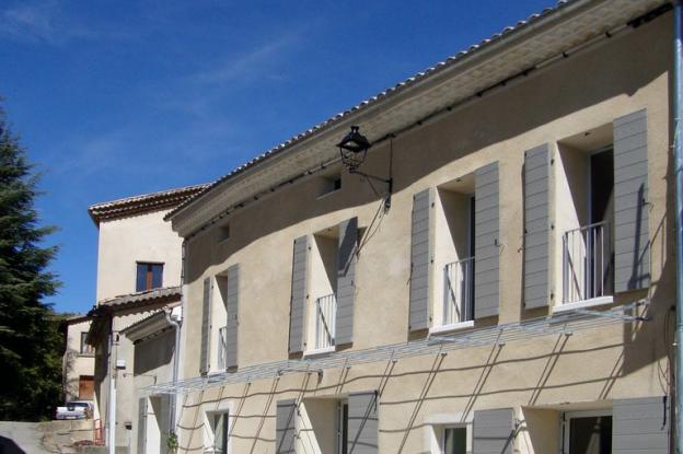 Coût : 671 900 € TTC / SHON : 440 m2