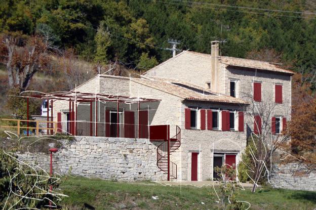Coût : 290 000 € HT Surface de plancher : 382 m2