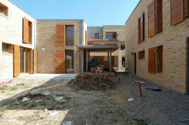 08-_jardin_des_maisons_et_vue_vers_la_venelle.jpg