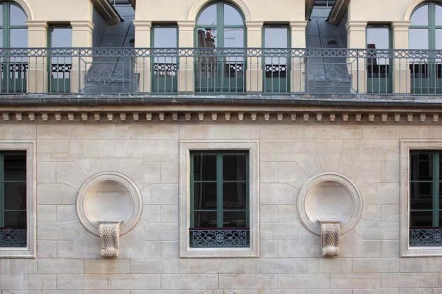 Immeuble 4,rue d'Aboukir - Vue des lucarnes après travaux