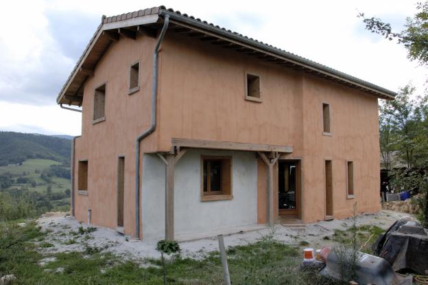 11_facade_est_et_nord_finies_comp.jpg