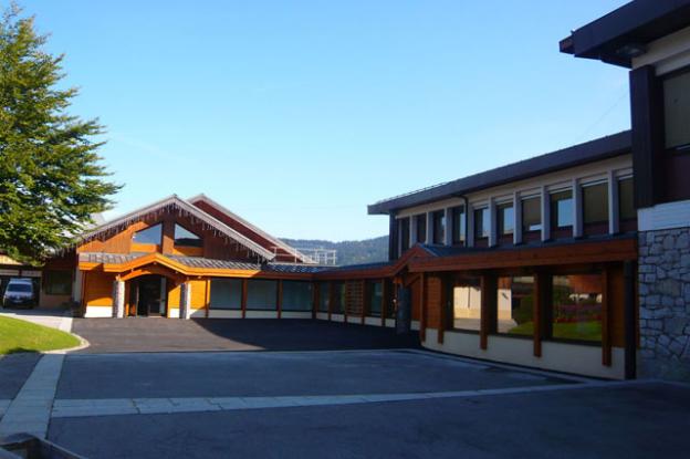 img1.jpg