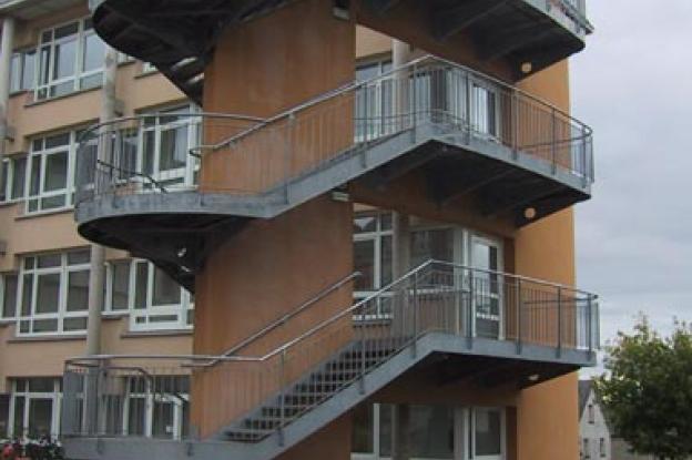 escalier-gd.jpg