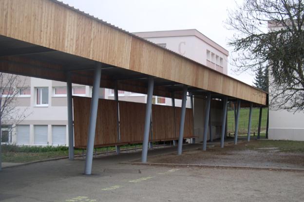 09mon06_college_le_monteil_4.jpg