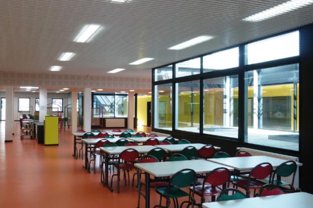 Restauration de la demi-pension du collège Villon à Mulhouse