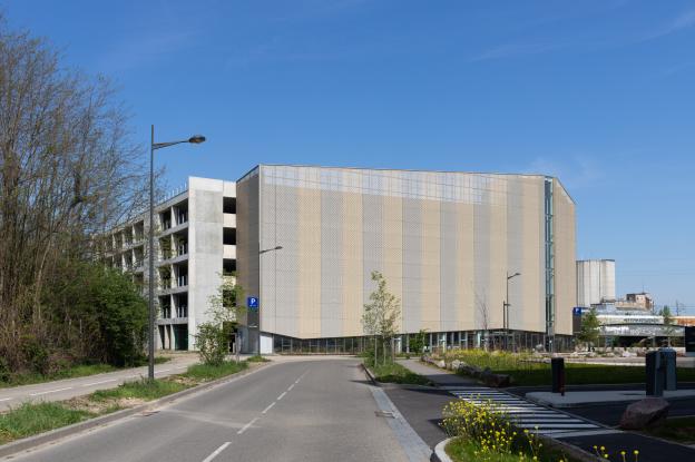 La parking dans son contexte