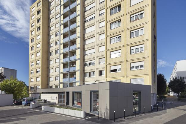 L'extension en pied du bâtiment d'habitations